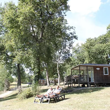 Domaine Lacs De Gascogne Ferienpark Seissan